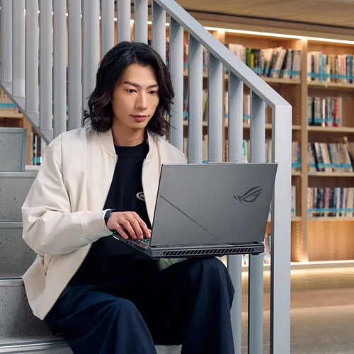 Laptops slide 5